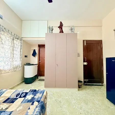 1Rk Btm Layout Behind Iim B - Cozy Enclave